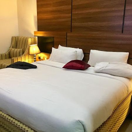Room In Lodge - Best Western Plus-Ibadan Kültér fotó