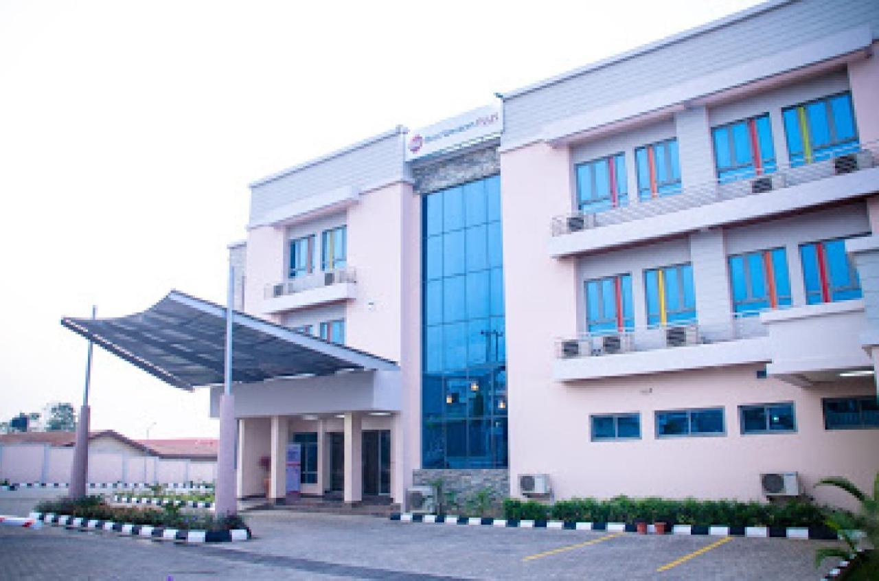 Room In Lodge - Best Western Plus-Ibadan Kültér fotó