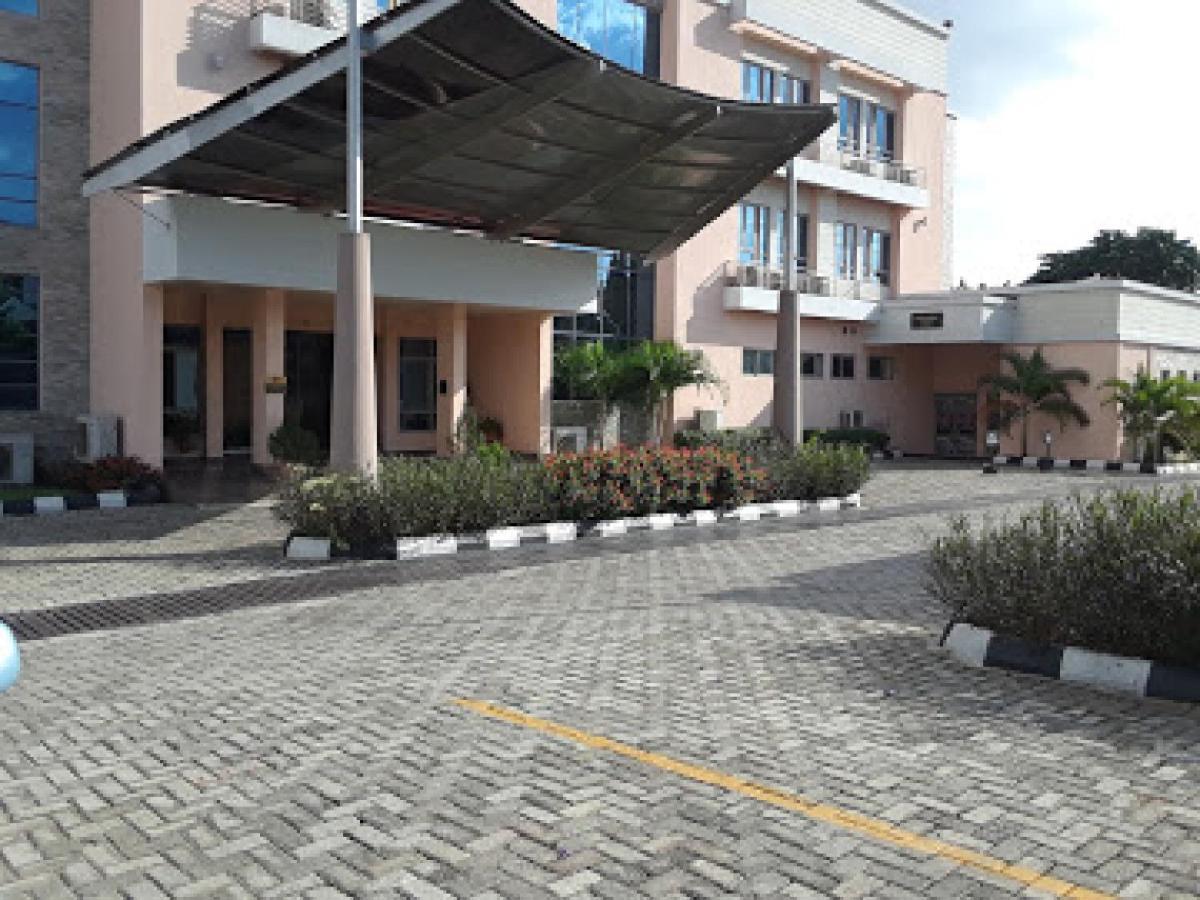 Room In Lodge - Best Western Plus-Ibadan Kültér fotó