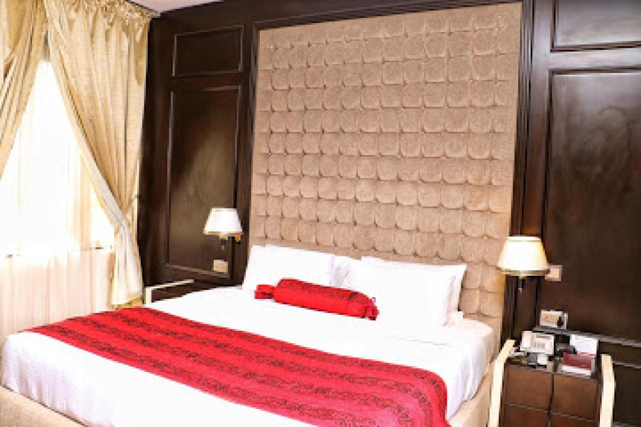 Room In Lodge - Best Western Plus-Ibadan Kültér fotó